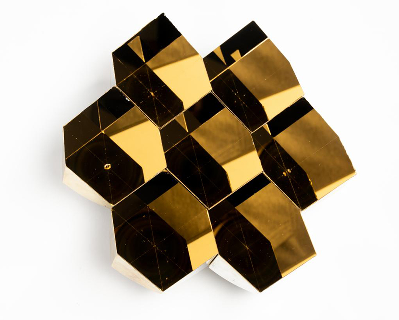Hollow retroreflector array